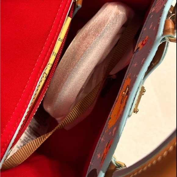 Disney Parks Dooney & Bourke Jerrod Maruyama Crossbody Handbag NWOT - Picture 4 of 5